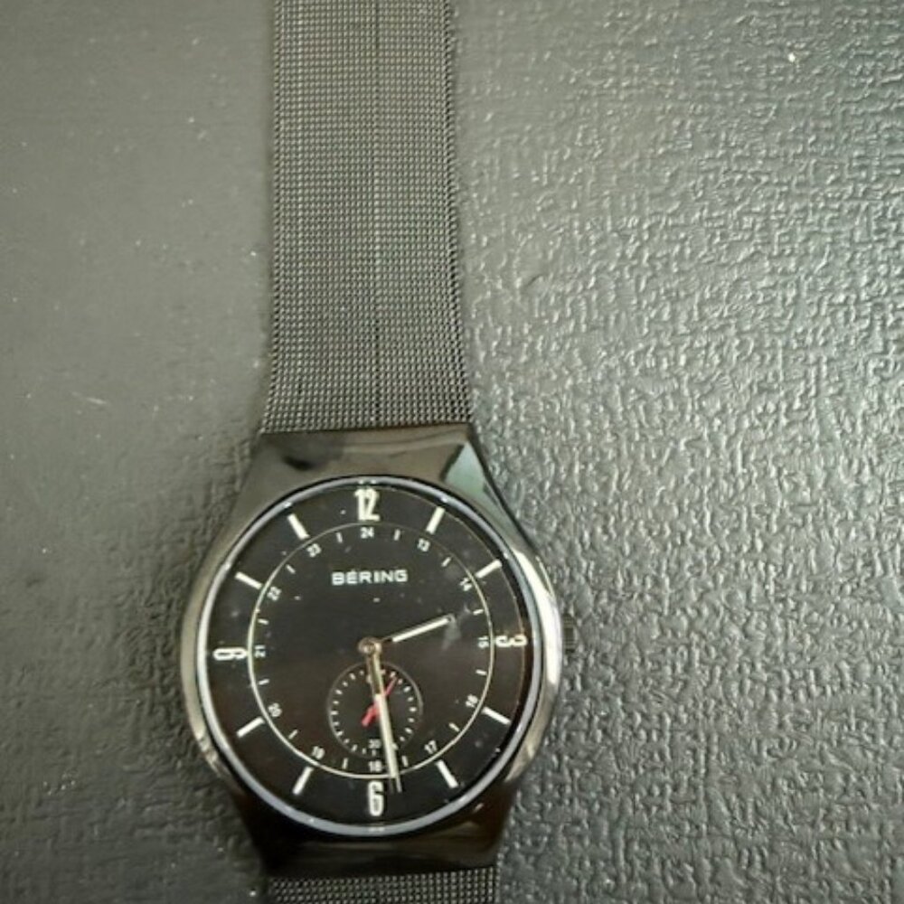 Bering Men's Watch Black Dial with Black Mesh Band